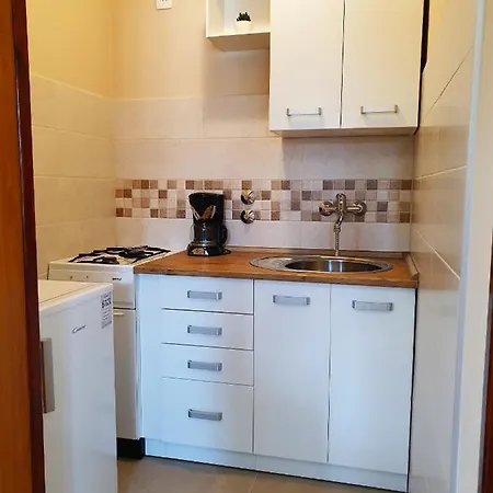 With Parking Space - 2285 شقة