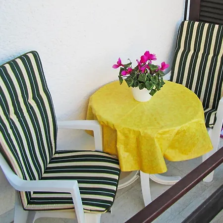 Appartement With Parking Space - 2285