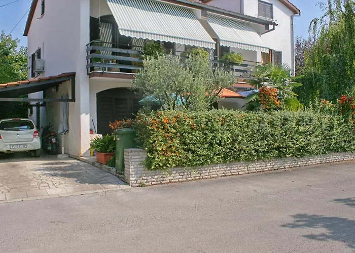 With Parking Space - 2285 Apartman Porec